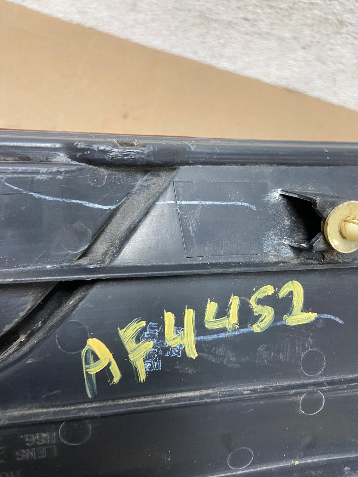 2002 2003 2004 Honda Odyssey Left Driver LH Side Tail Light Inner AF4452 LK6