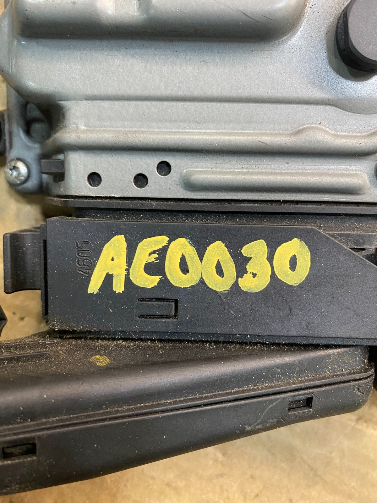 2006 to 2007 Mercedes 3.5L ECU E350 ML350 R350 Engine Computer Module ae0030 DG3