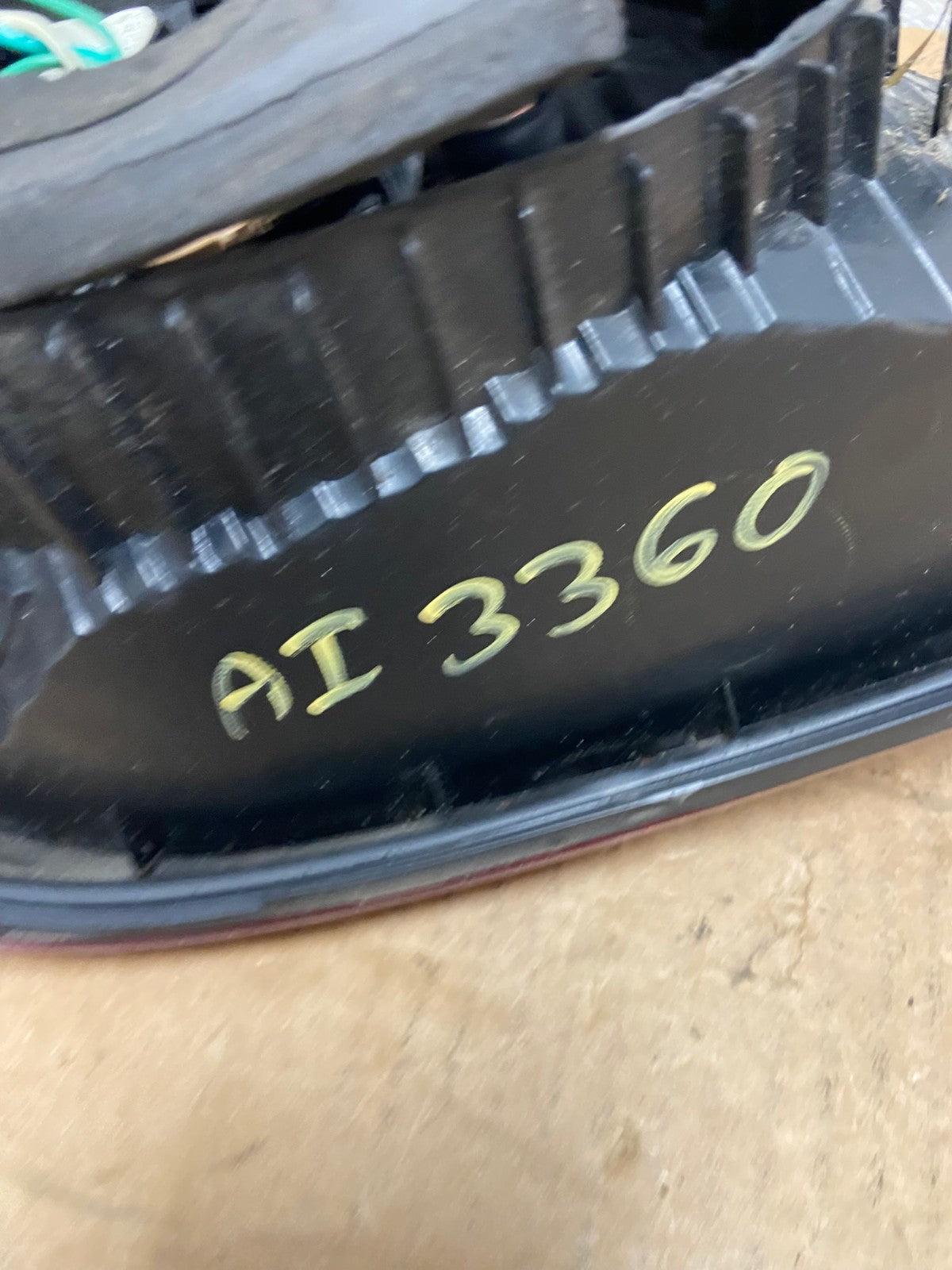 2002 2003 2004 Toyota Camry Tail Light Right Passenger Rh Side AI3360 LK5