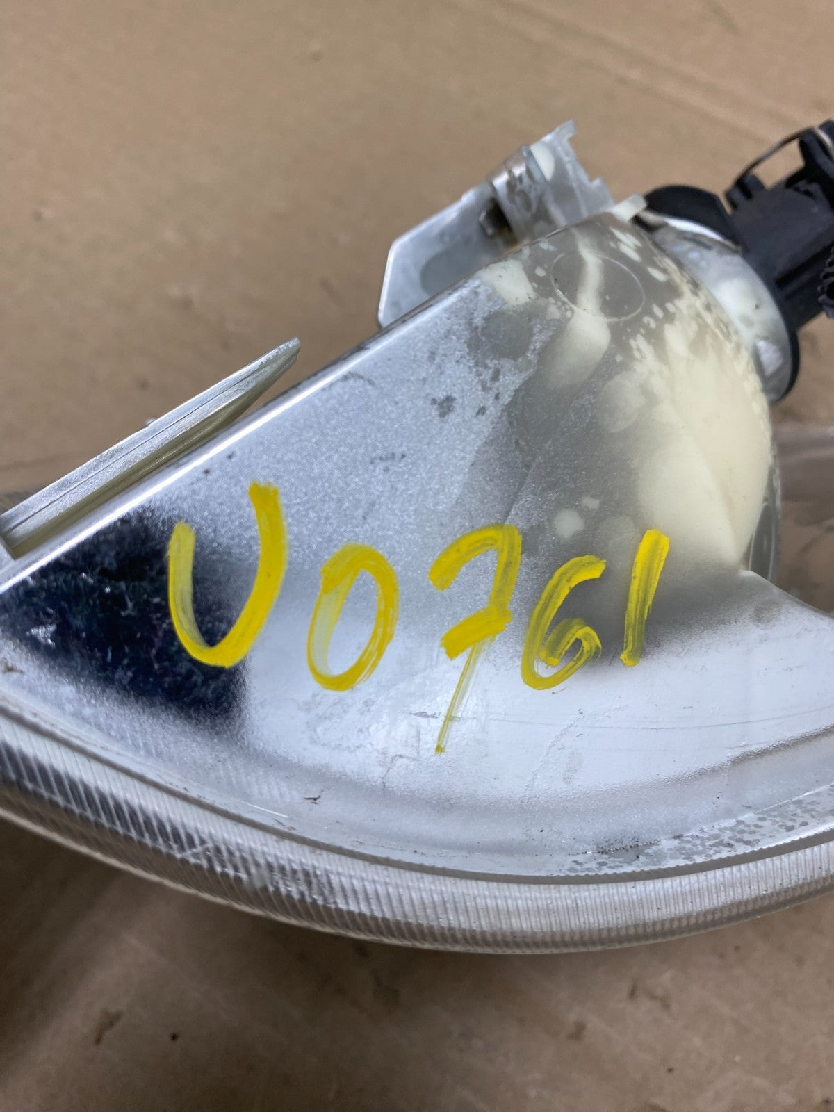 1998 to 2001 Volvo C70 Right Passenger Side Turn Signal U0761 DW6