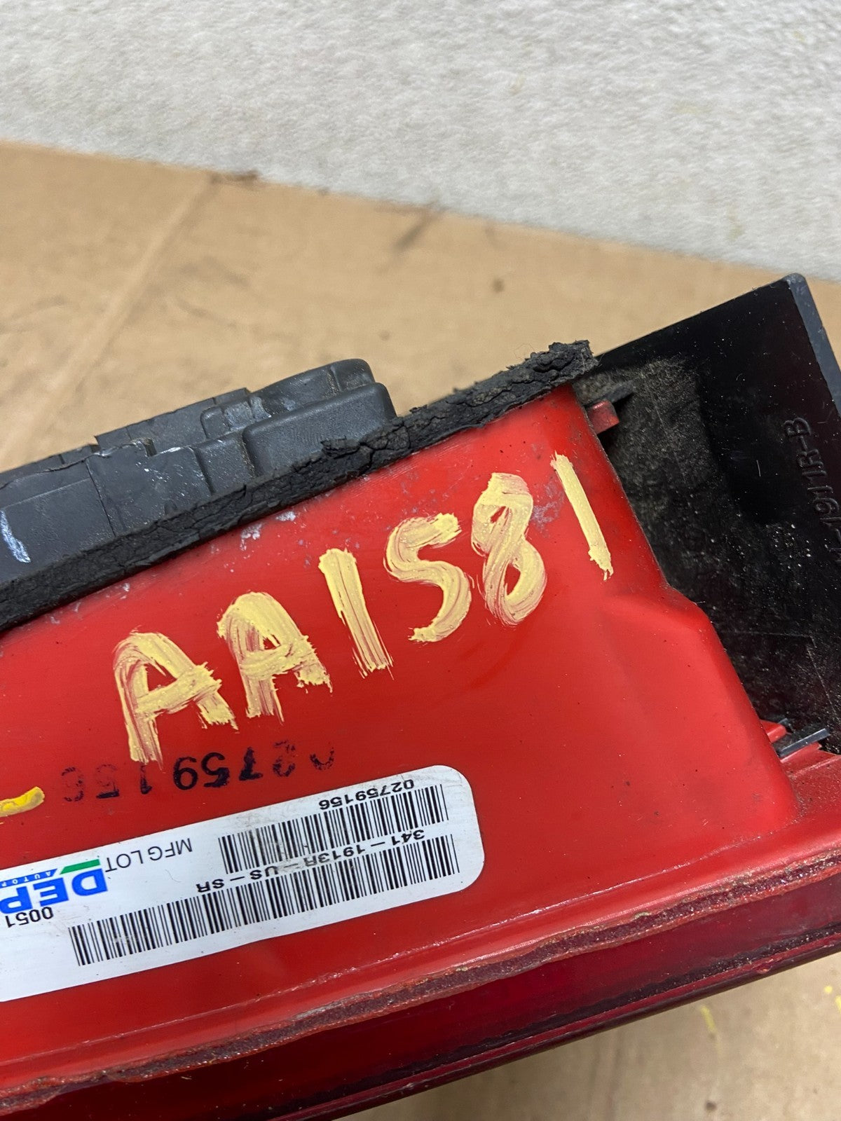 2004 to 2005 Volkswagen Jetta Right Passenger RH Side Tail Light DEPO AA1581 DW6