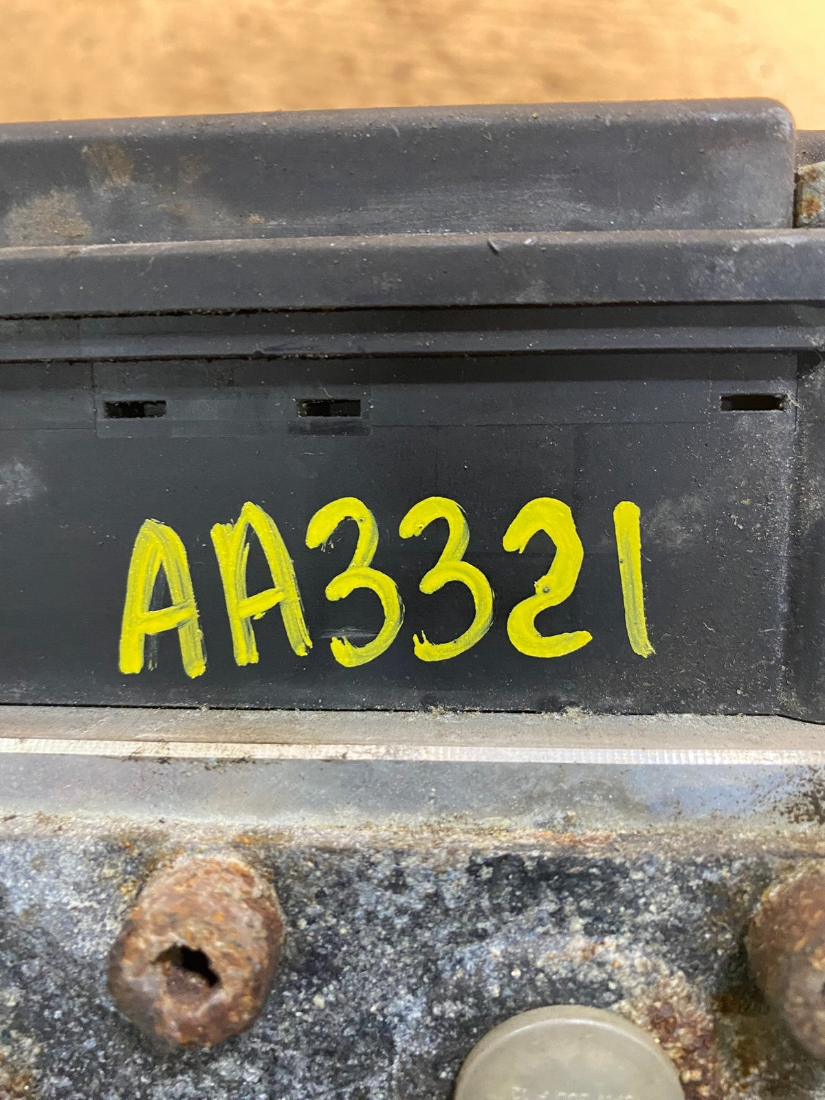 Wabco ABS Pump Hydraulic W/ Module P/N 4460470002 AA3321 DG7