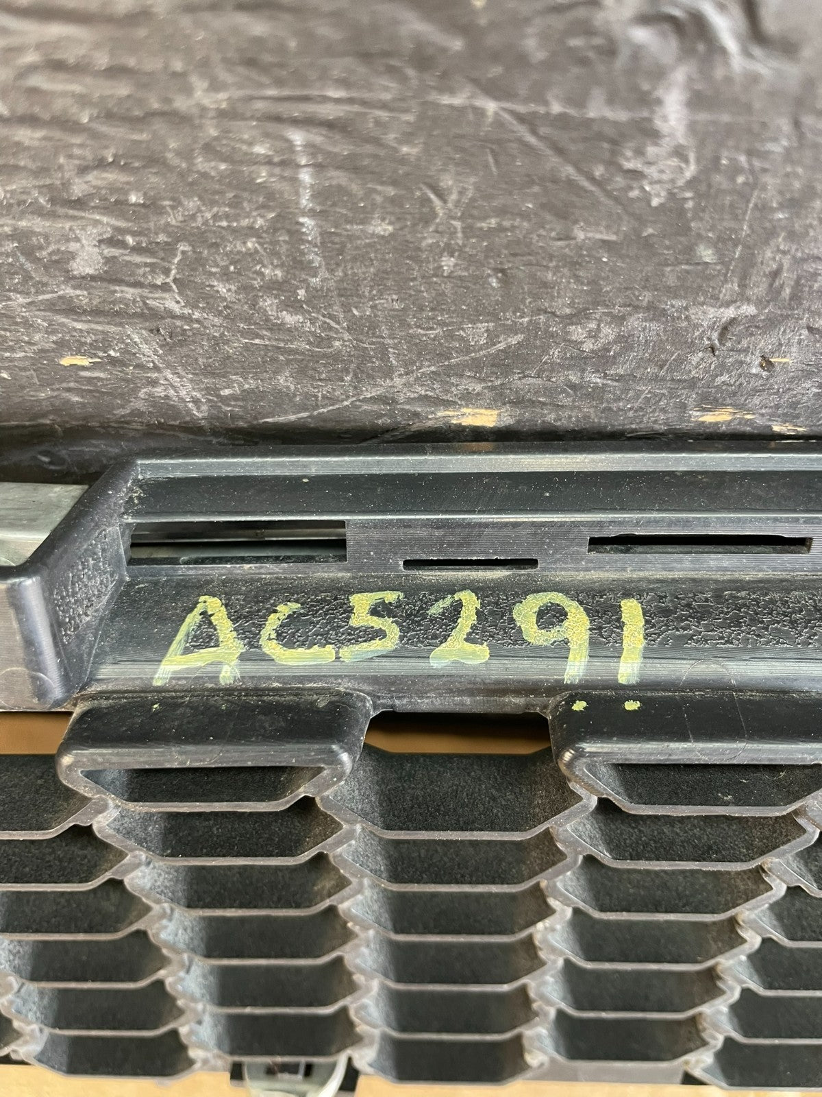 2005 to 2010 Scion TC Front Upper Grill Grille AC5291 DG5