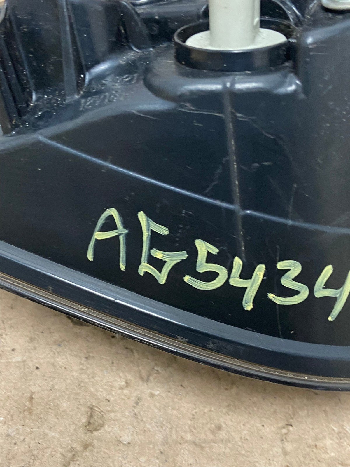 2017 - 2020 Nissan Rogue Inner Right Passenger RH Side Tail Light AG5434 LK7