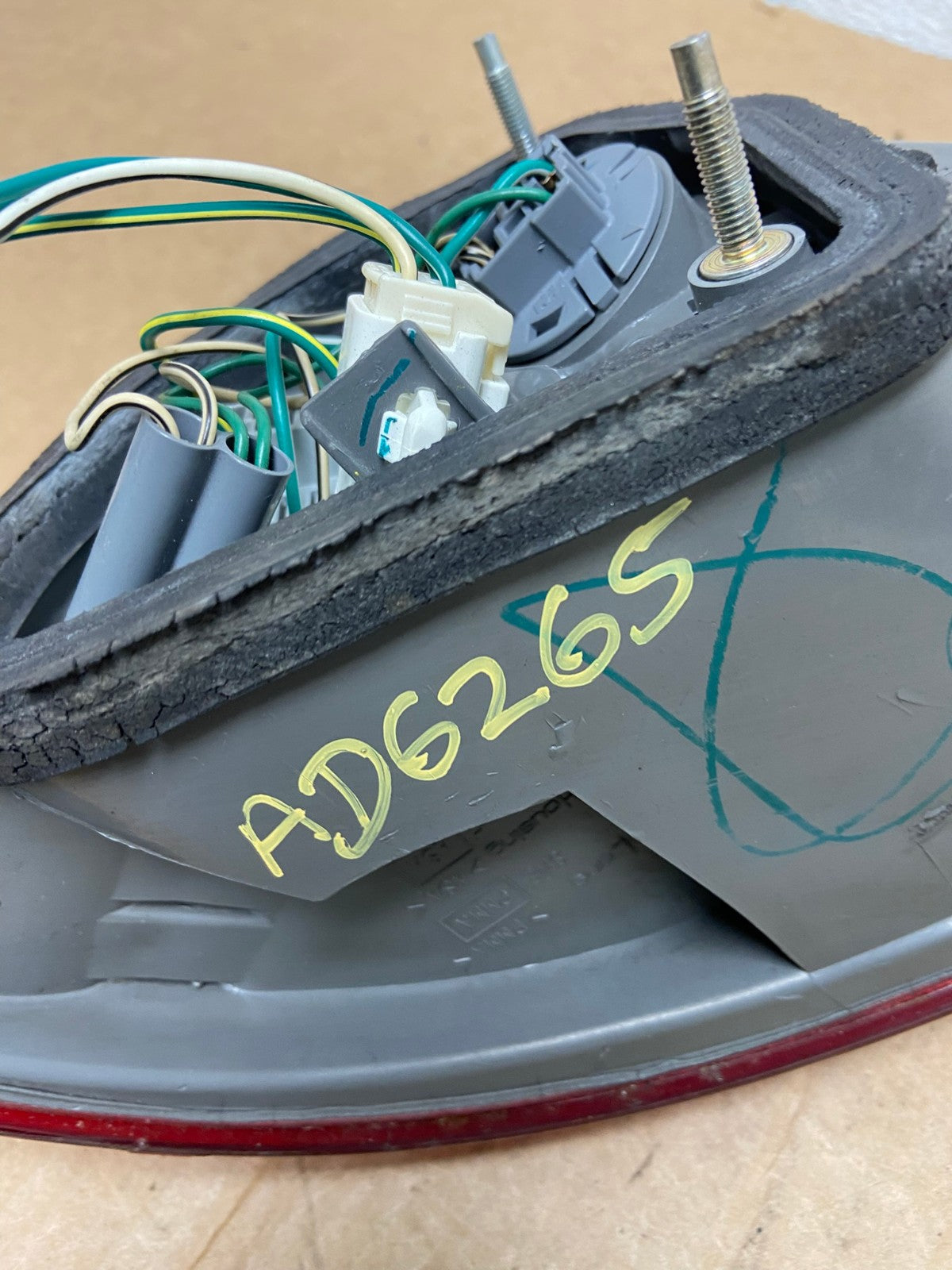 1998 1999 2000 Toyota Corolla Right Passenger Side Tail light AD6265 LK6