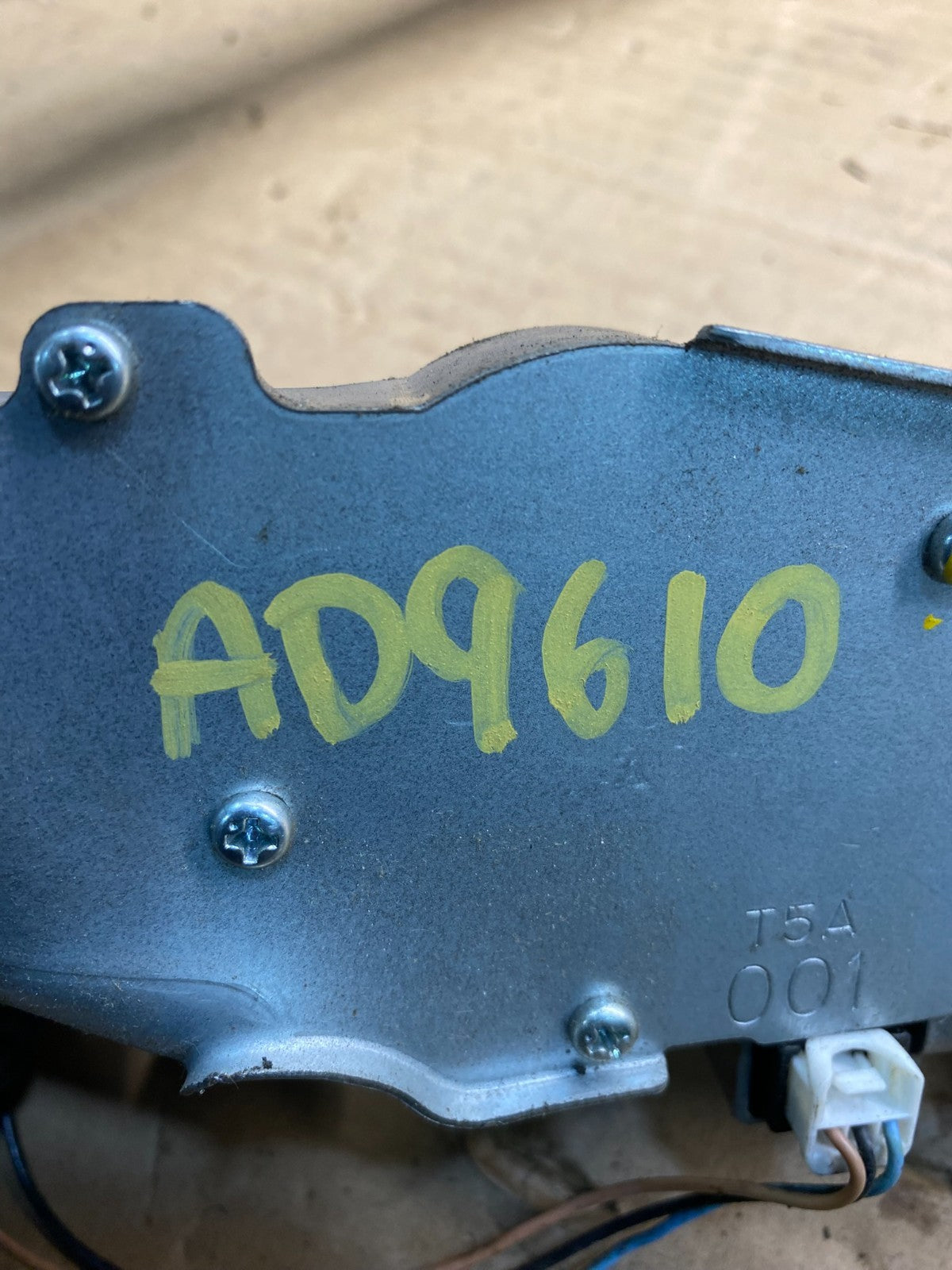 2014 to 2019 Honda Fit Rear Wiper Motor AD96105