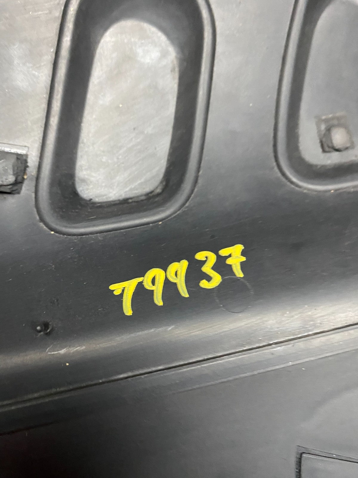 2000 to 2003 Mazda Tribute DOHC 24 VALVE Engine Shield Top Cover t9937 DG9