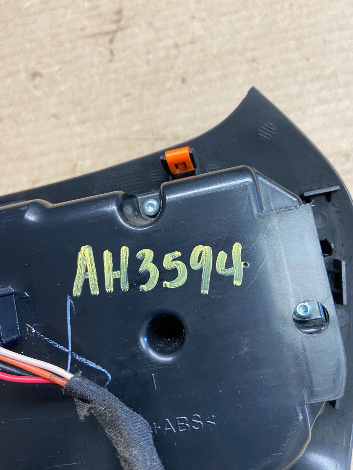 2014 to 2017 Jeep Cherokee Heater Climate Temperature Control ah3594 DG5