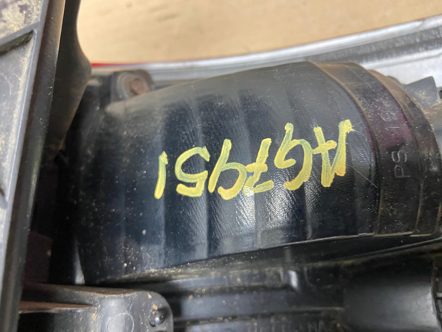 2011 2012 2013 2014 2015 Ford Explorer Left Driver LH Side Tail light AG7951 LK6