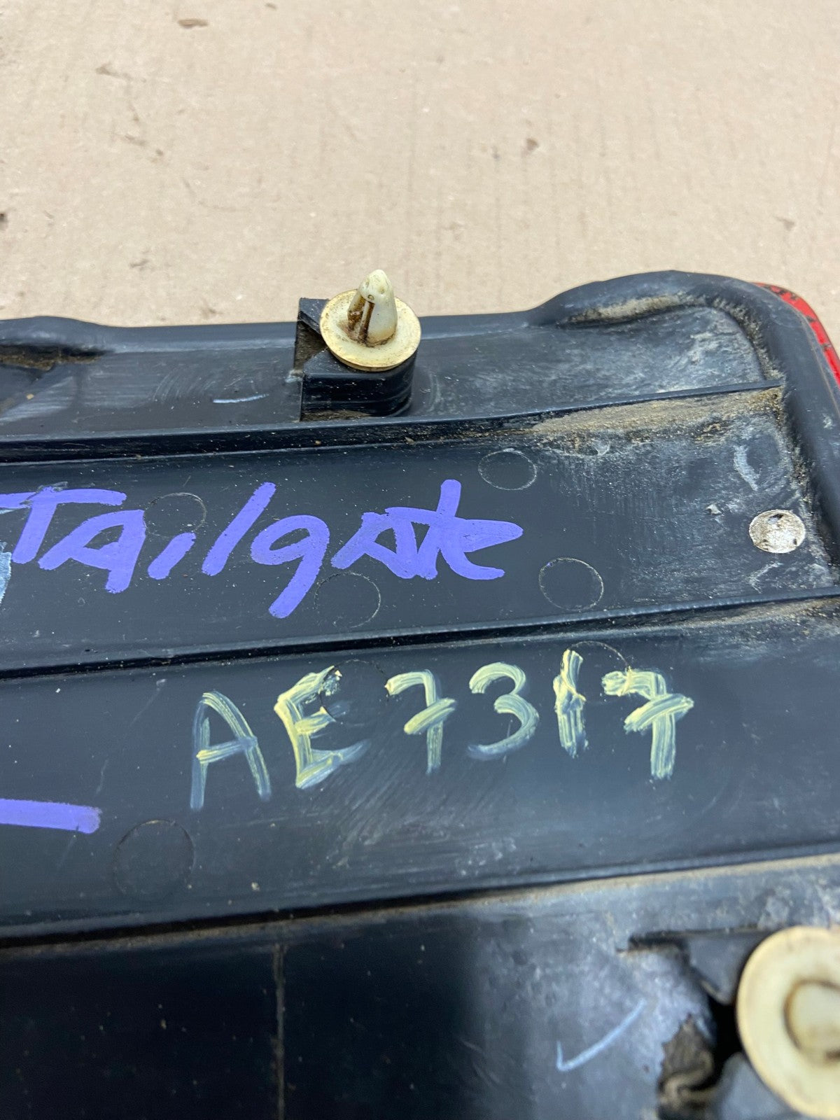 2002 2003 2004 Honda Odyssey Left Driver LH Side Tail Light Inner AE7317 LK6