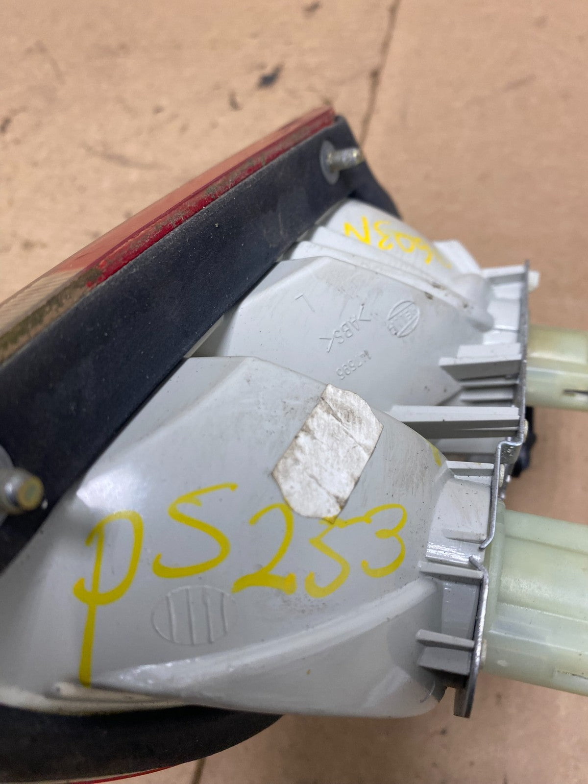 1998-2003 Mercedes Benz CLK Inner Left Driver LH Side Tail Light Lamp P5253 DW5