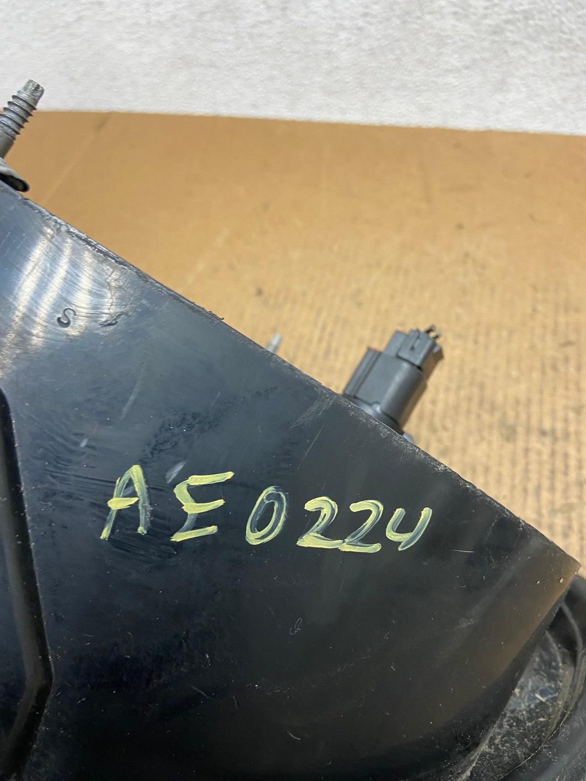 2000 2001 2002 Dodge Neon Left Driver LH Side Tail Light AE0224 LK7