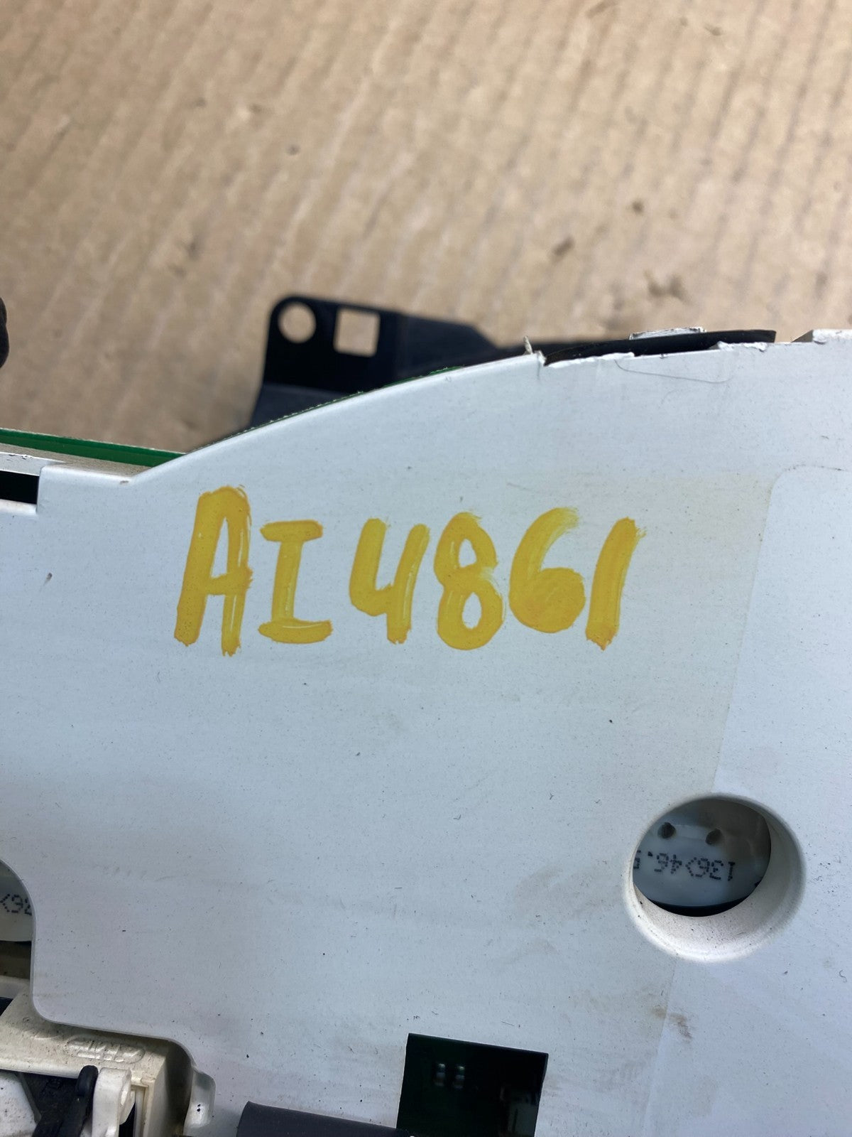 2002 to 2008 Jaguar X-Type Instrument Cluster Gauge Speedometer AI4861 DW6