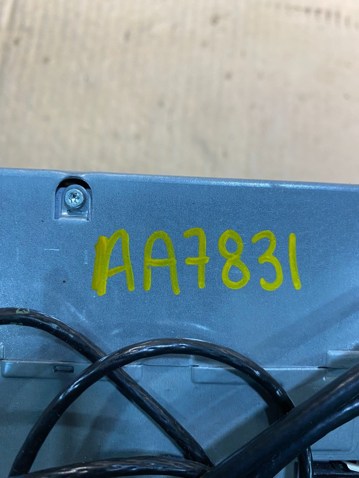 2010-2012 BMW 5-Series Harman/Becket Radio Audio Amplifier Amp OEM AA7831 DG7