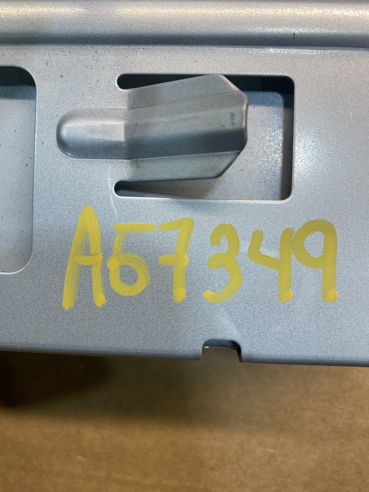 2006 2007 Infiniti M35 Radio Information Display Screen Air Vent Bezel AG7349 DG7