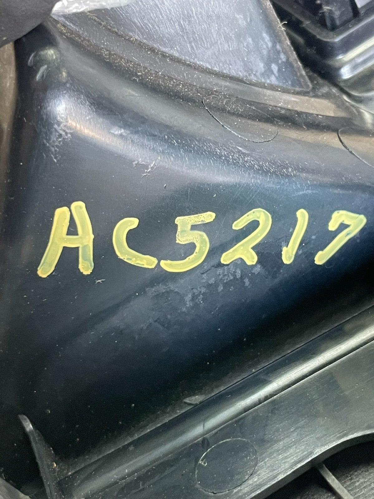 1999 to 2003 Lexus RX300 dash Console Center Shifter Floor Bezel AC5217 DG8