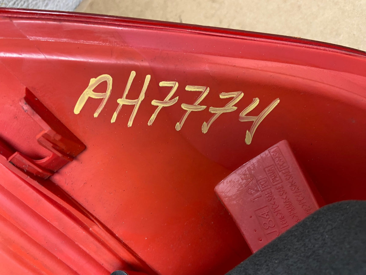 2005 2006 2007 Scion TC Tail Light Left Driver Lh Side AH7774 LK6