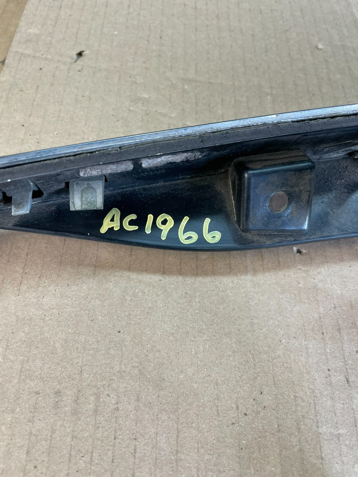 2011 to 2014 Ford Explorer Rear Tailgate Gate Trim Molding With Camera AC1966 DG6
