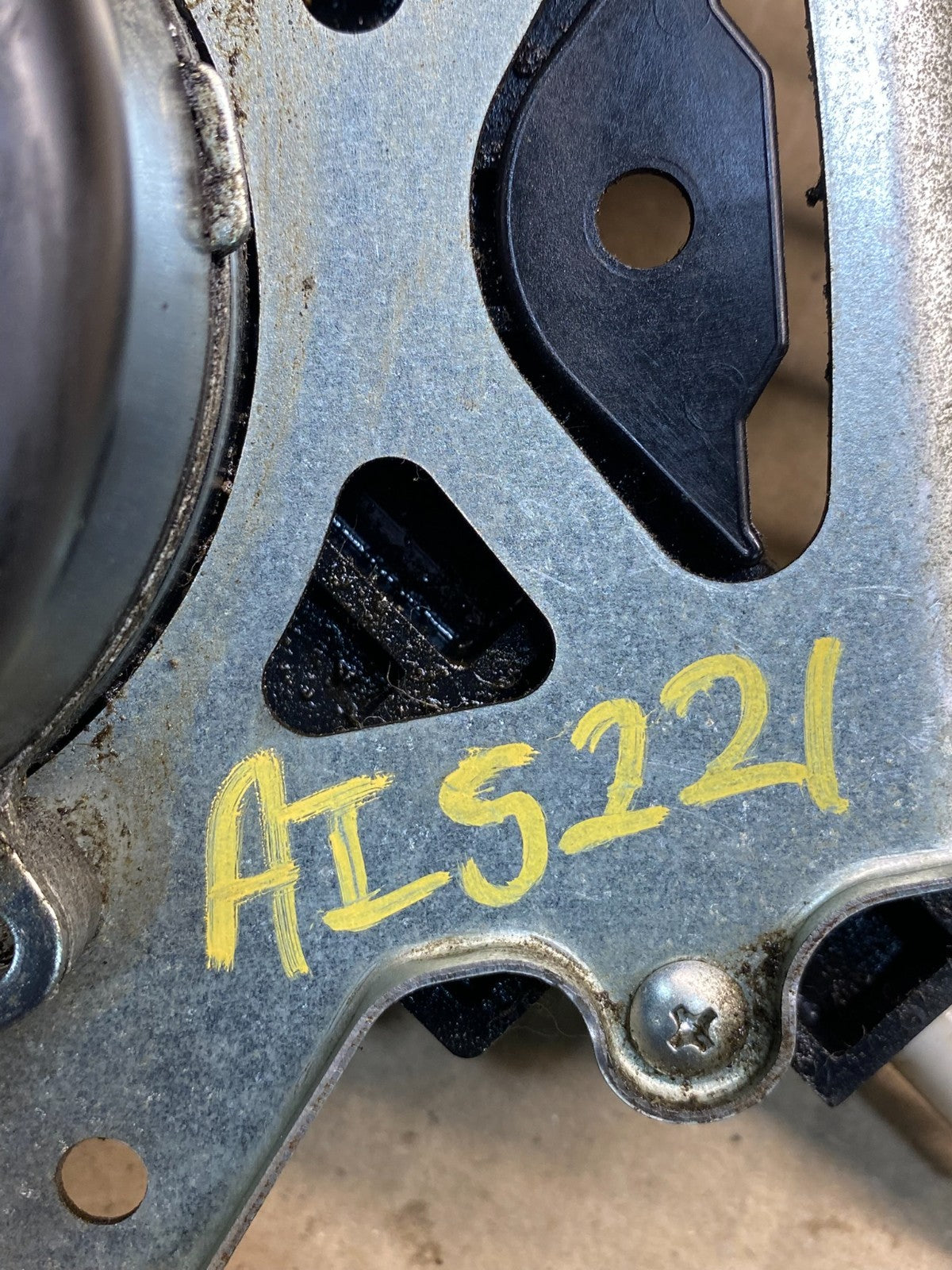 2005 - 2010 Honda Odyssey Left Lock Actuator AI5221 DG5