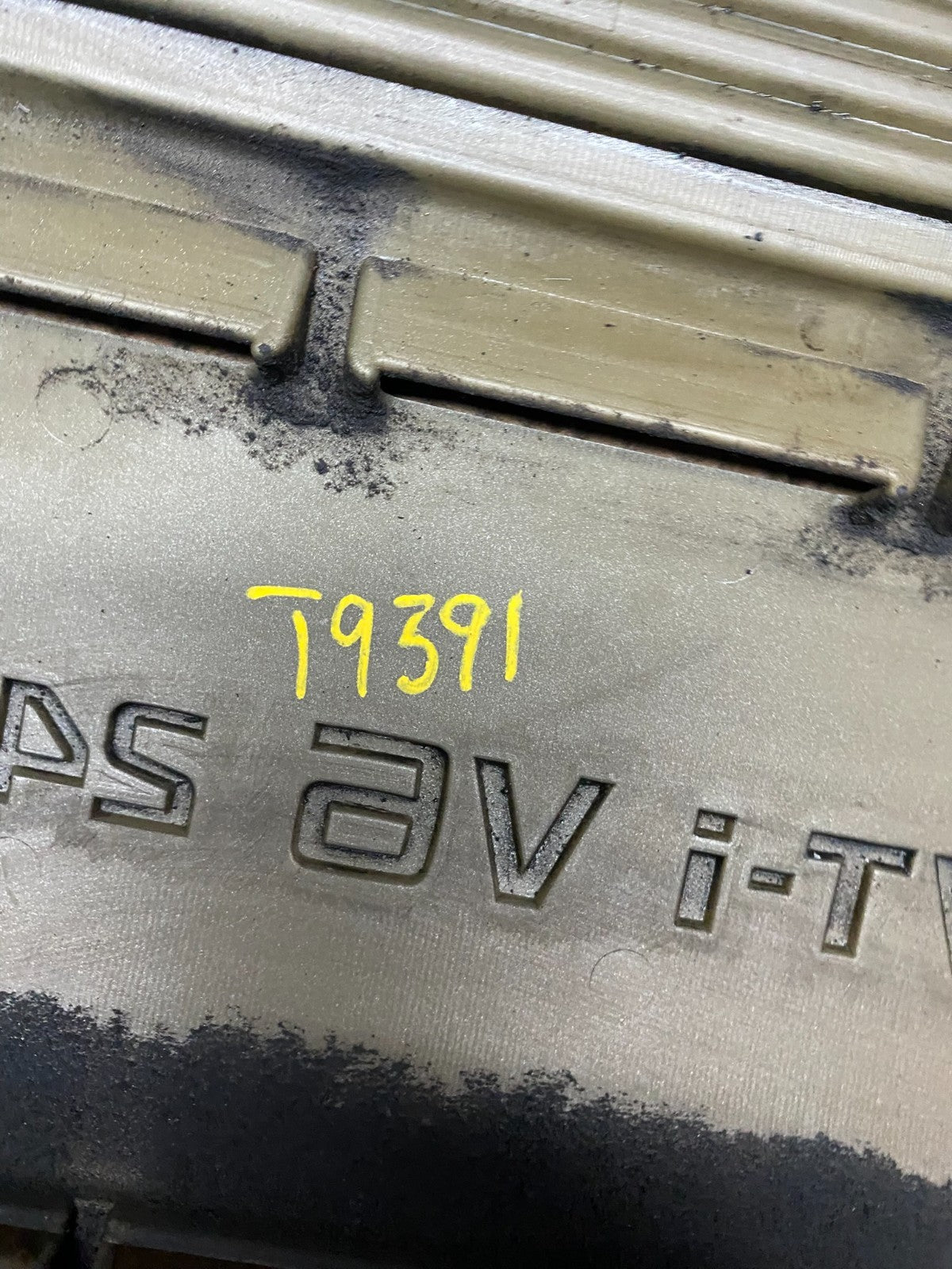 2002- 2003 Lexus ES300 Engine Motor Cover Trim Panel T9591 DG9