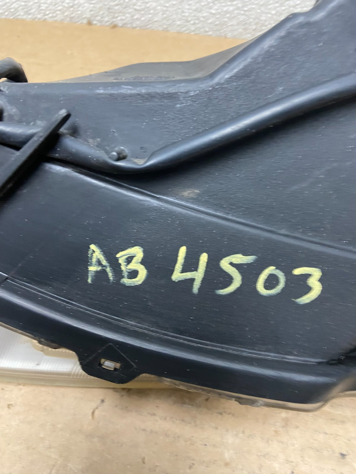 2003 to 2007 Nissan Murano Right Passenger RH Headlight Halogen AB4503 DW7