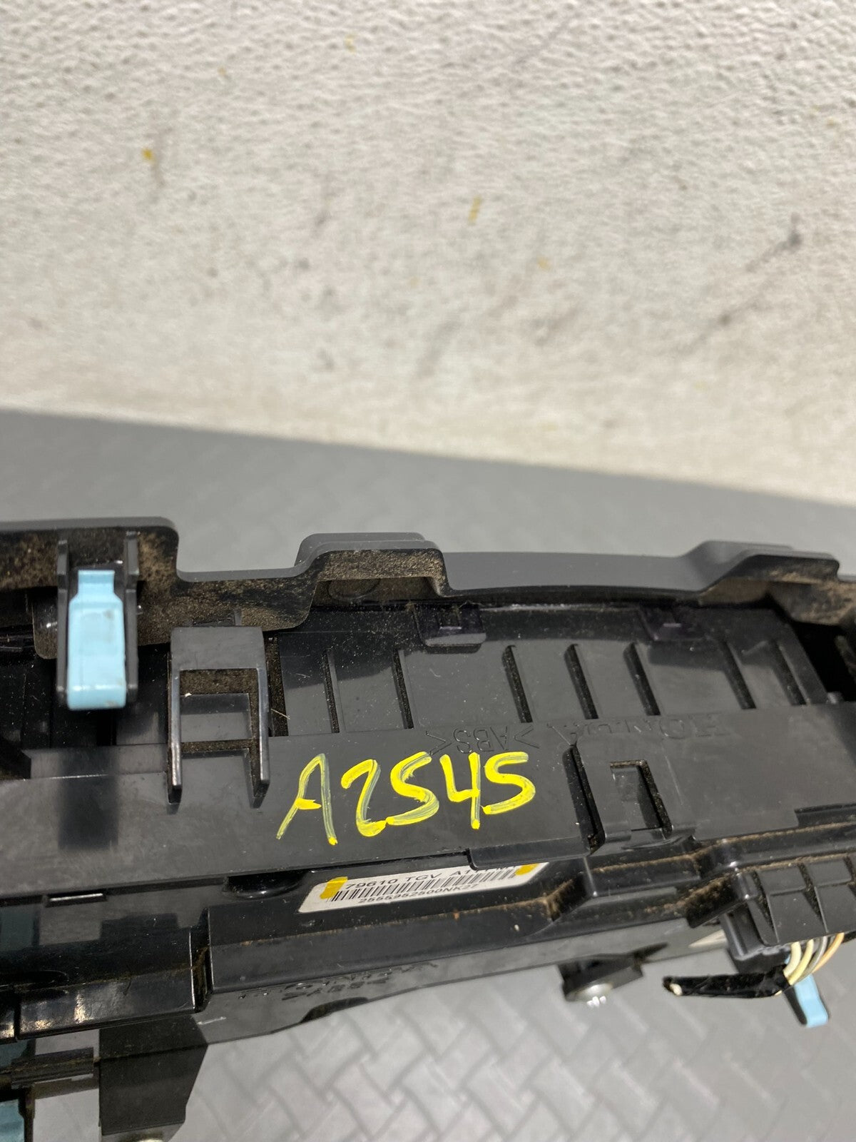 2021 to 2023 Acura TLX Front Climate Control Panel Dash Trim Air Vent A2545 DG19