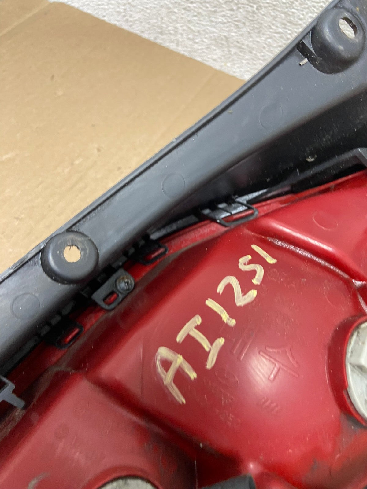 2005 to 2009 Hyundai Tucson Left Driver Lh Side Tail Light AI1251 LK6