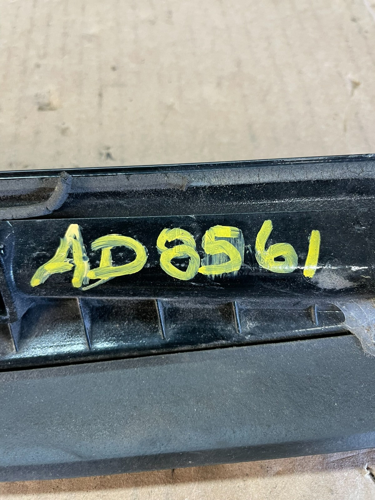 2011-2017 Honda Odyssey Right Passenger Rear Gate Spoiler Garnish AD8561 DG5