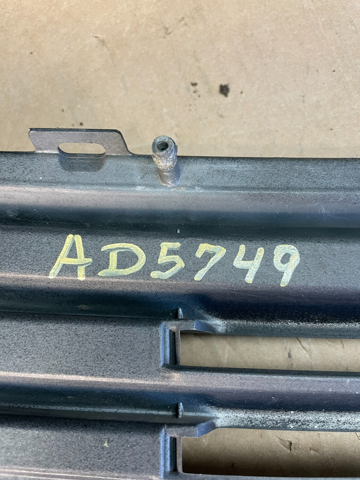 2007 2008 2009 2010 Dodge Caliber Upper Front Chrome Grill Grille ad5749 DG5