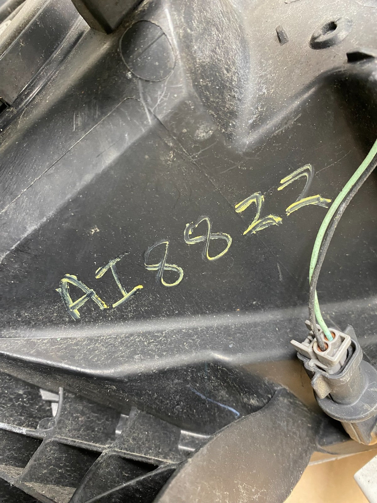 2013 - 2016 Nissan Pathfinder Left Driver LH Side Headlight Halogen AI882210