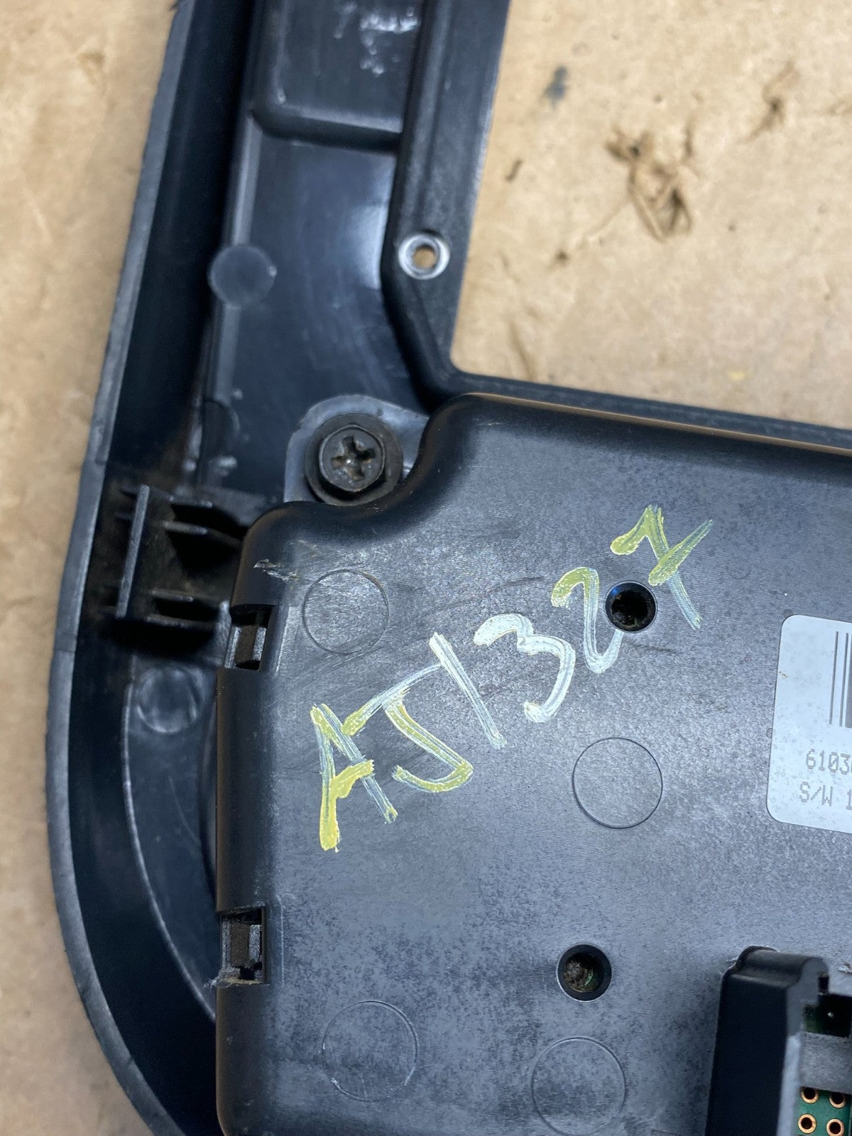 2011 to 2017 Jeep Compass Dash Climate Temperature Control Radio Bezel AJ1327 DG6