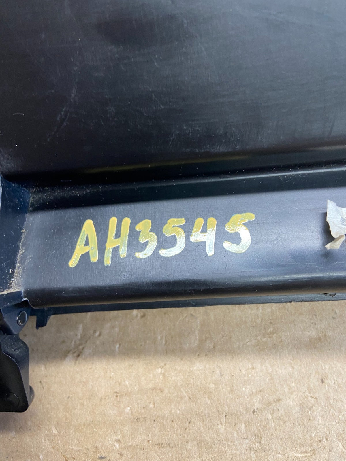 2000-2007 Toyota Tundra Front Right Passenger Storage Glove Box AH3545 DG5