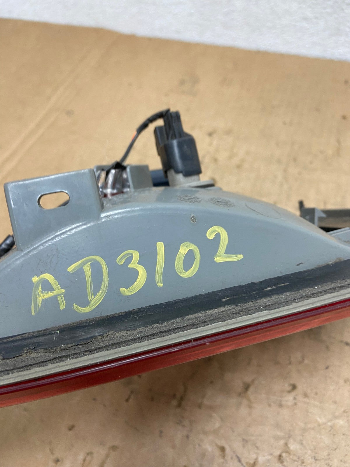 2011-2013 Jeep Grand Cherokee Right Passenger Rh Inner Tail Light AD3102 LK5