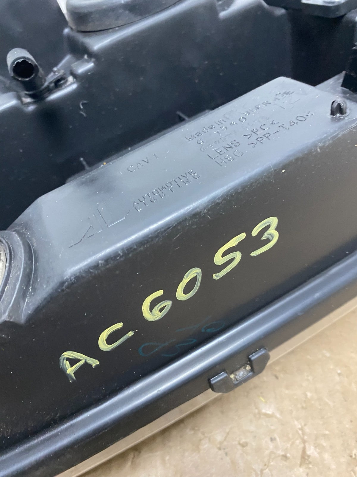 2006 - 2009 Chevrolet Trailblazer Left Headlight Flush Half Grille Bar AC6053 DW10