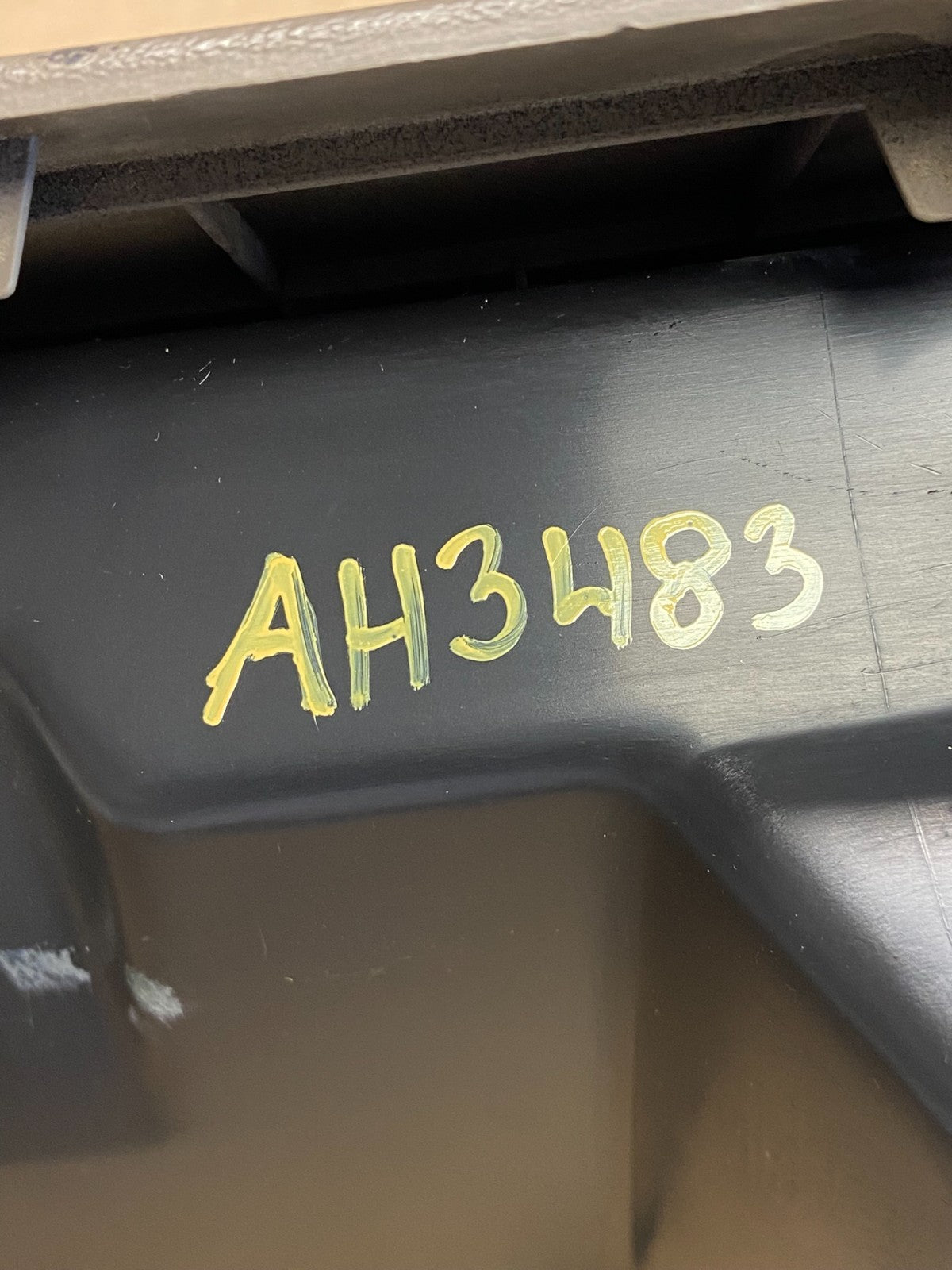 1999-2004 Ford F250 F350 Excursion Super Duty Glove Box Storage Compar ah3483 DG6