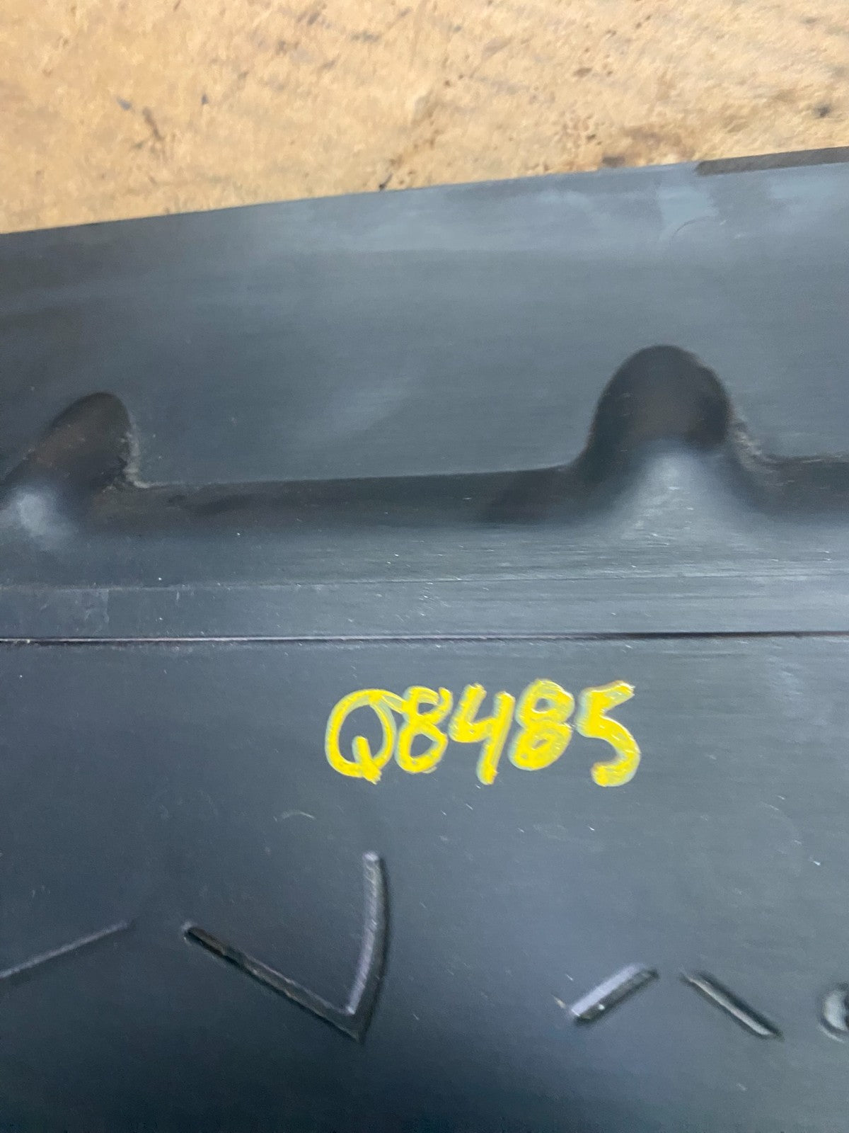 2000 to 2003 Mazda Tribute DOHC 24 VALVE Engine Shield Top Cover Oem q8485 DG9