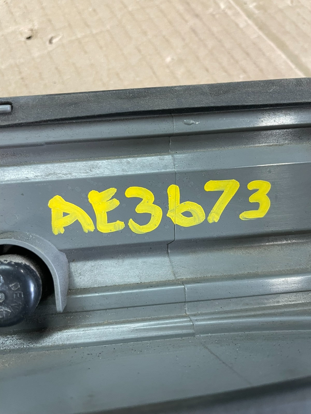 2011 - 2013 Honda Odyssey Center Trunk Liftgate Tailgate Tail Light OE ae3673 DG5