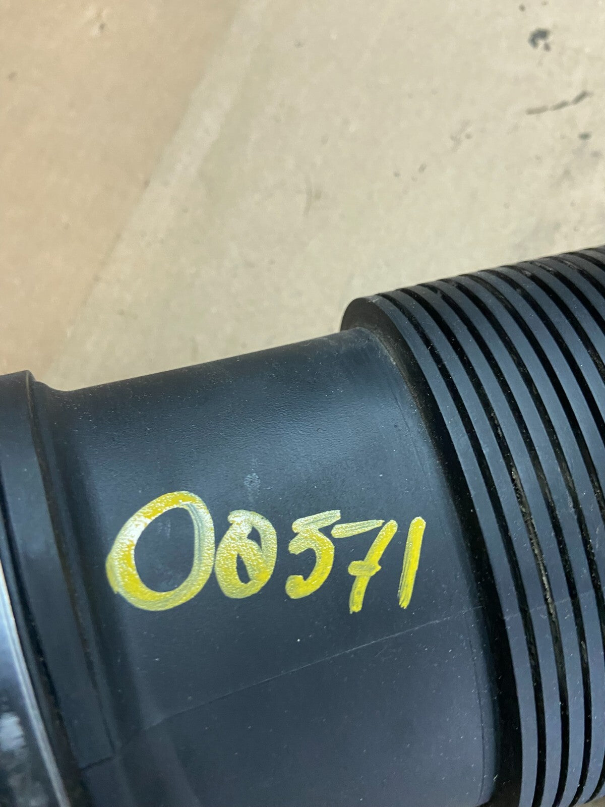 2007 to 2010 BMW X5 Air Intake Cleaner Duct Tube Pipe O0571 DG9