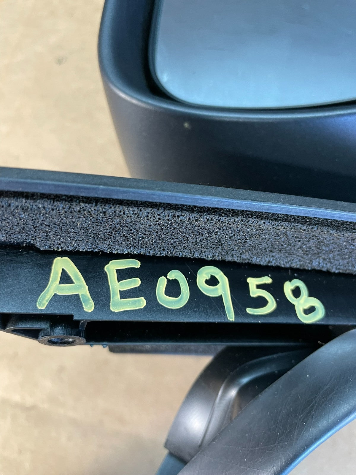 2007 to 2012 Mazda CX-7 Right Passenger RH Side View Door Mirror AE0958 DW12