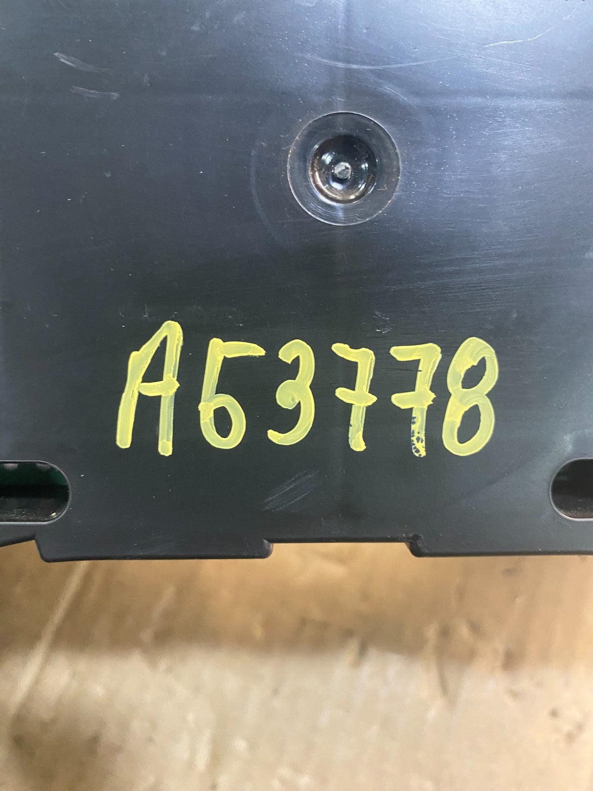 2017 to 2018 Kia Sedona Speedometer Cluster Gauge AG3778 DG6