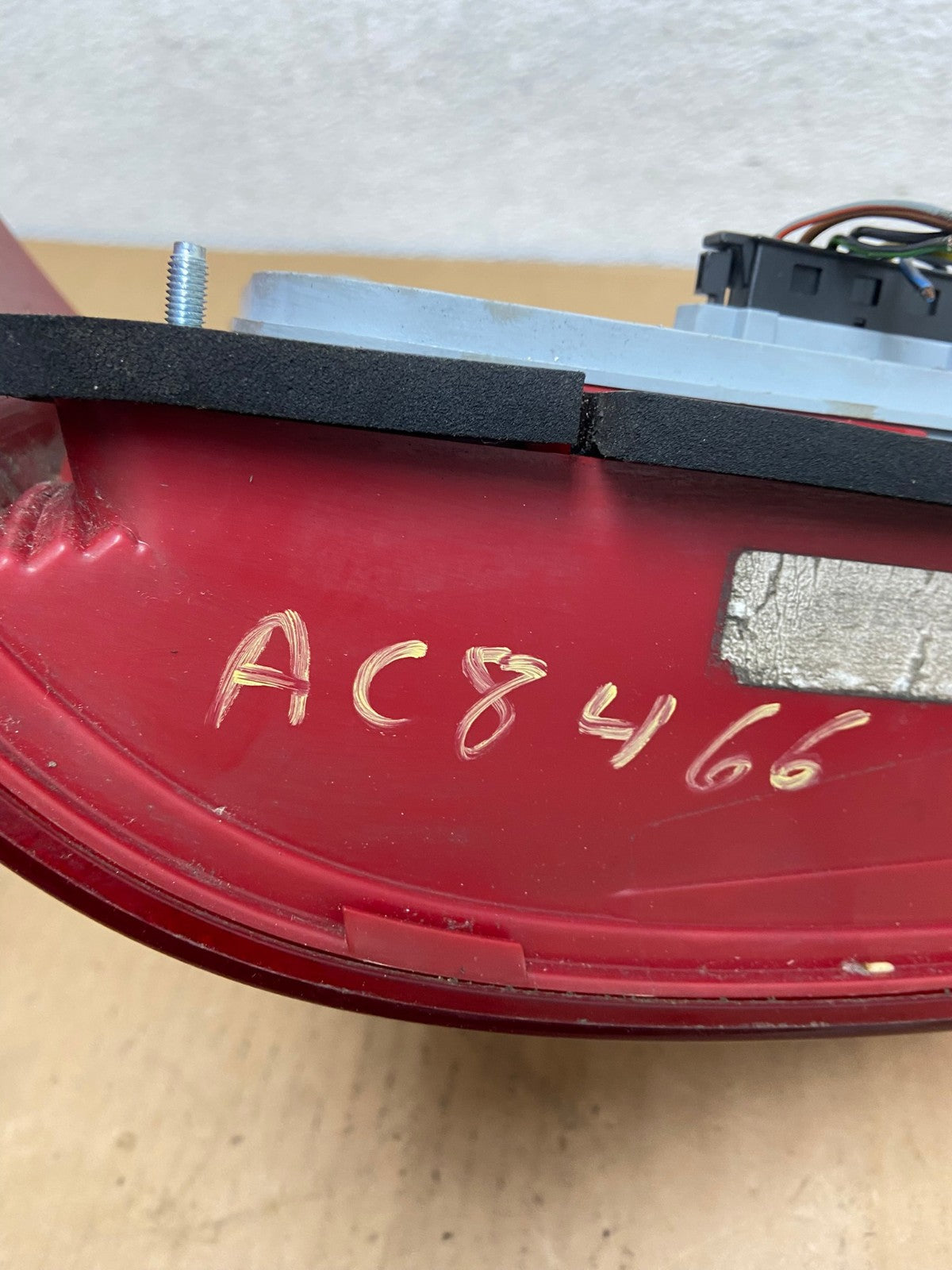 2005-2007 Mercedes-Benz C 230 W203 C-Class Right Passenger Tail Light AC8466 LK6