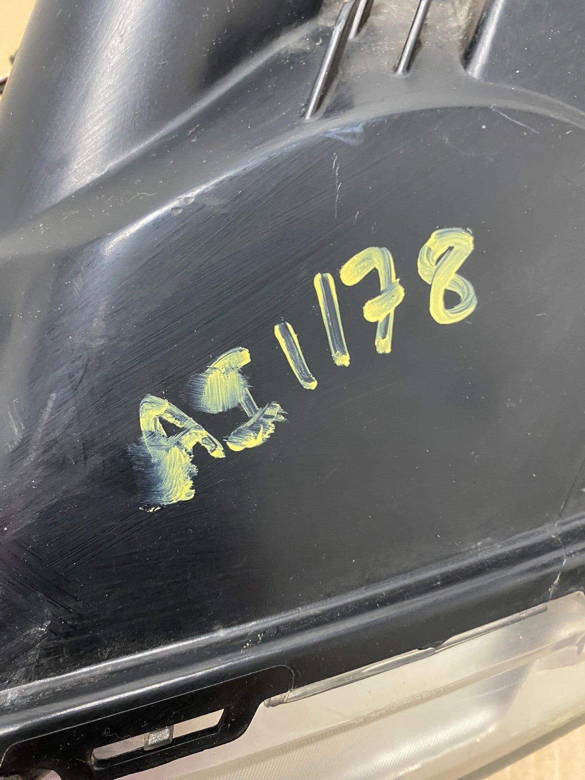 2008 2009 2010 2011 Ford Focus Right Passenger Rh Side Headlight AI1178 DW12