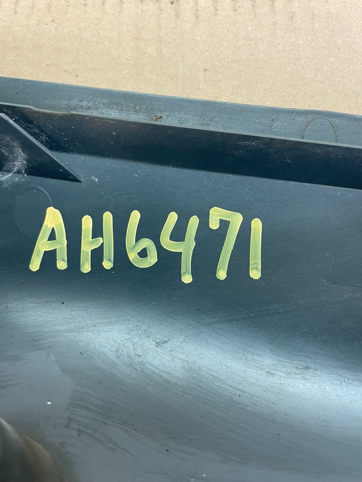 1996 to 2002 Chevrolet Express 3rd Third Brake Light Trim Spoiler AH6471 DG7