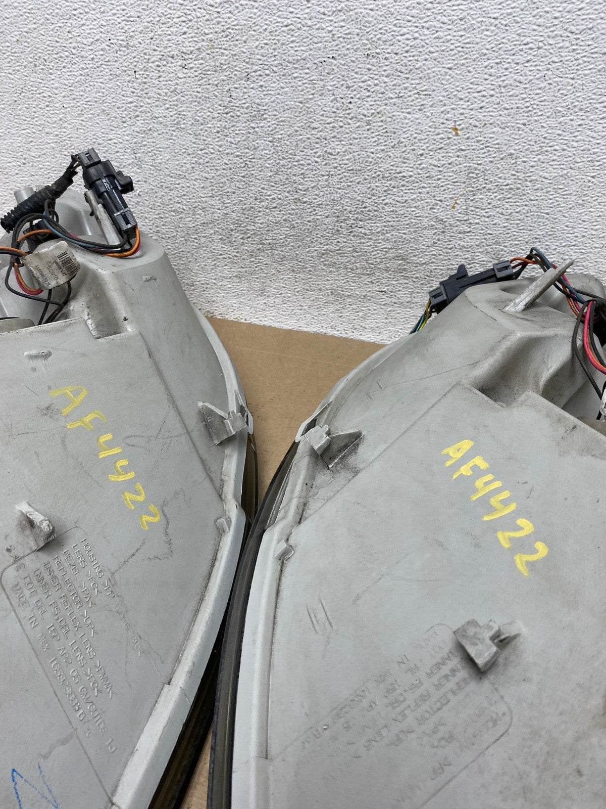 2005 - 2010 Chevrolet Cobalt Sedan Left+Right Headlights AF4422 LK11