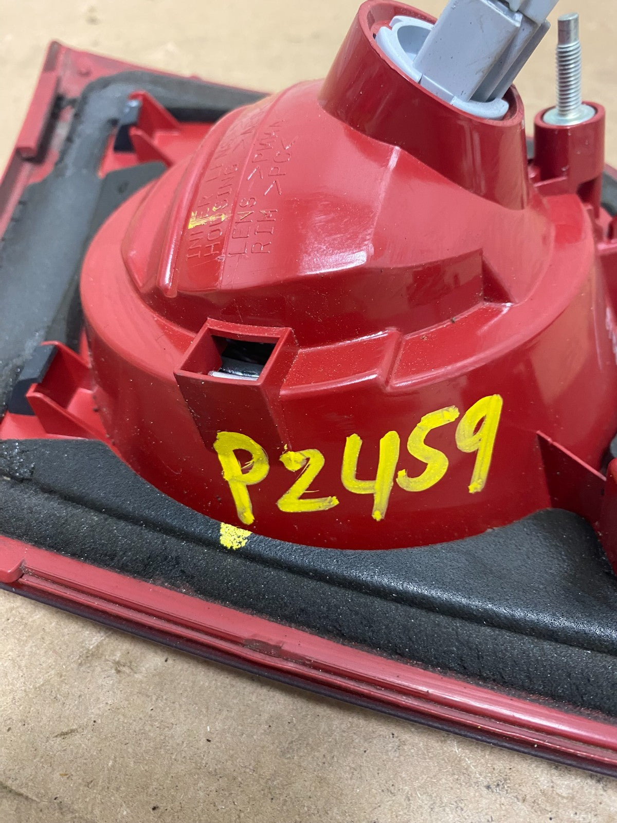 2004 2005 2006 Mazda 3 Sedan Right Passenger Side Tail Light inner OEM P2459 DW8