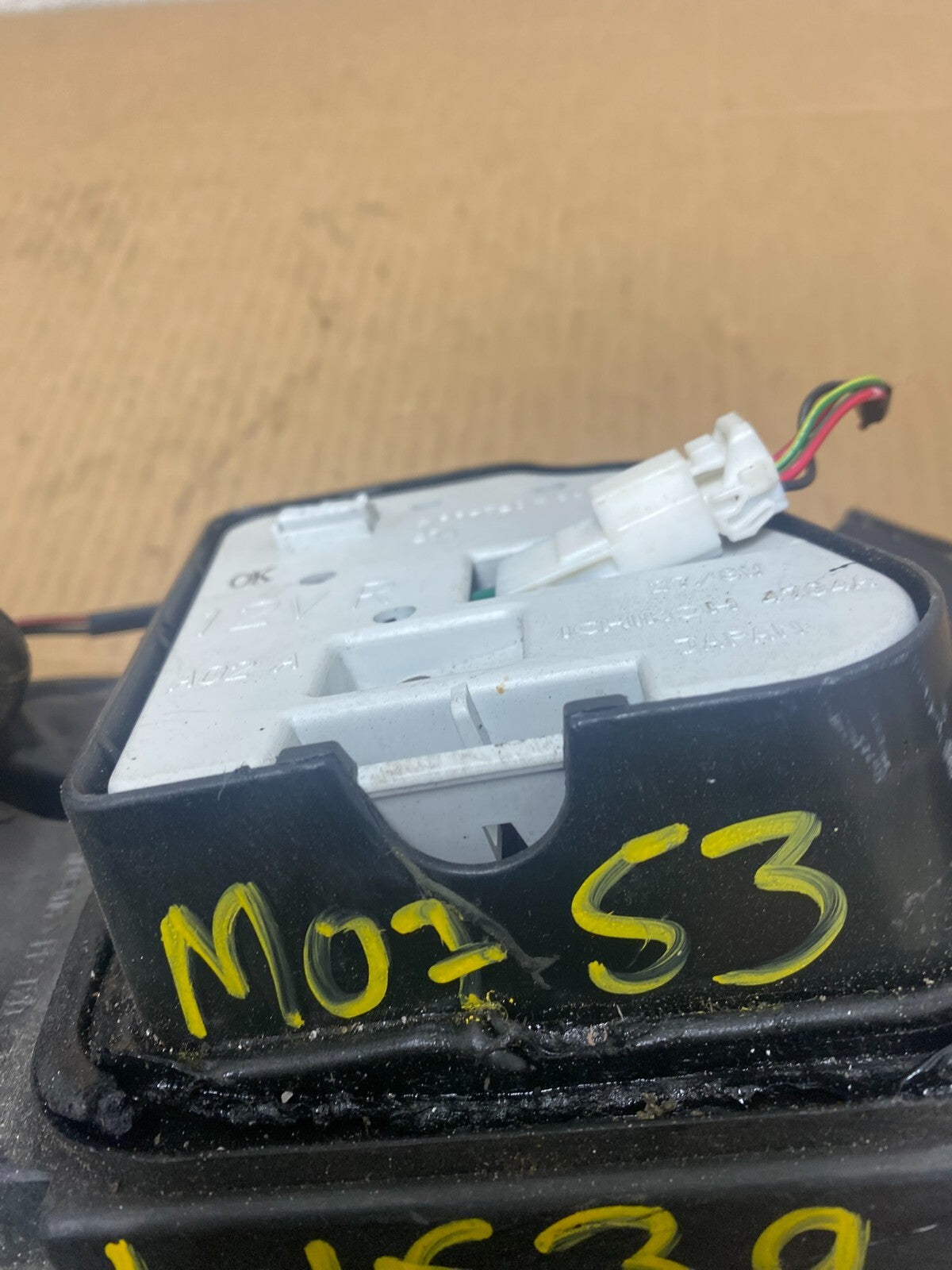 1995 1996 Nissan Maxima Right Passenger RH Side Tail Light M0753 DW7