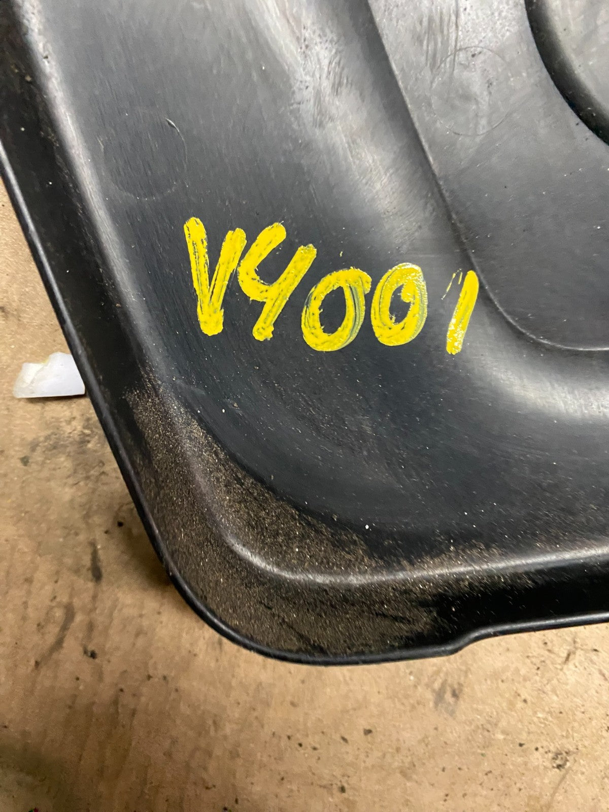 2007 - 2010 Audi A8l A8 D3 4.2L Engine Black Cover Trim 079103926H OEM v4001 DG9