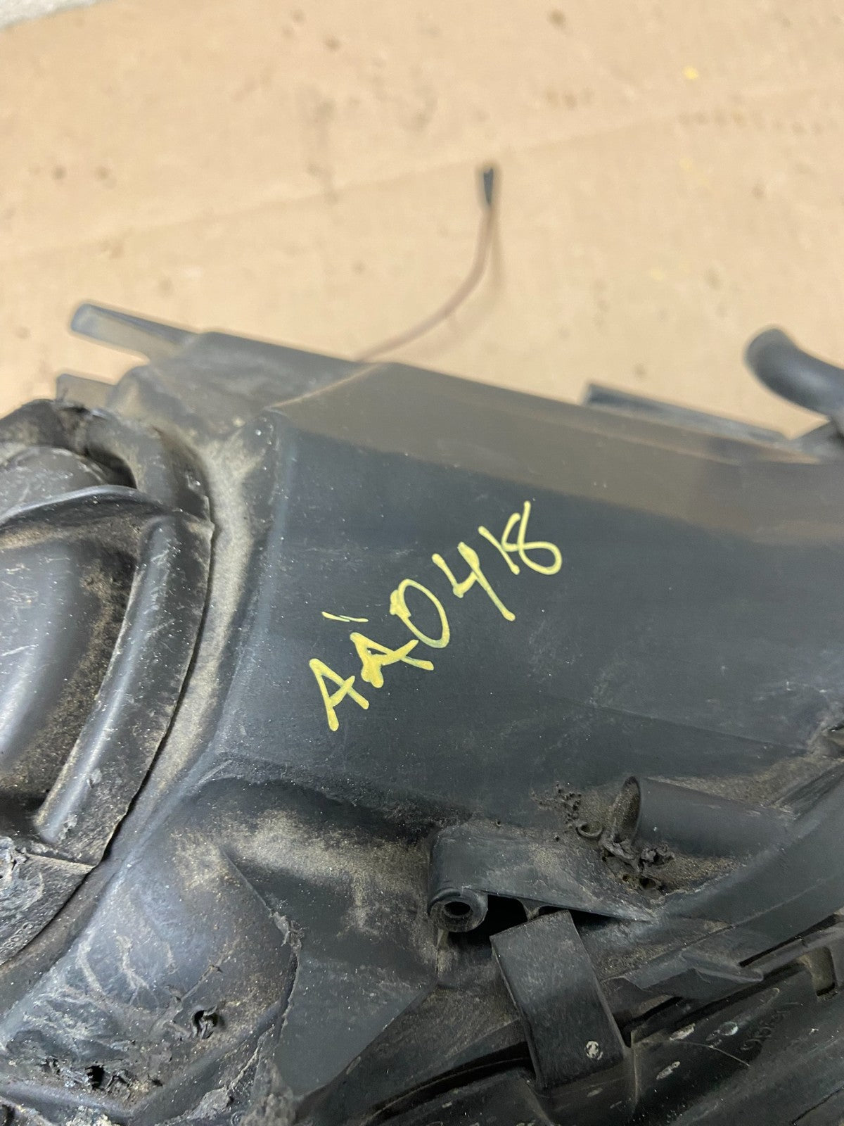 2008 to 2010 Bmw 5 Series 528i Halogen Right Headlight Oem AA0418 DW5