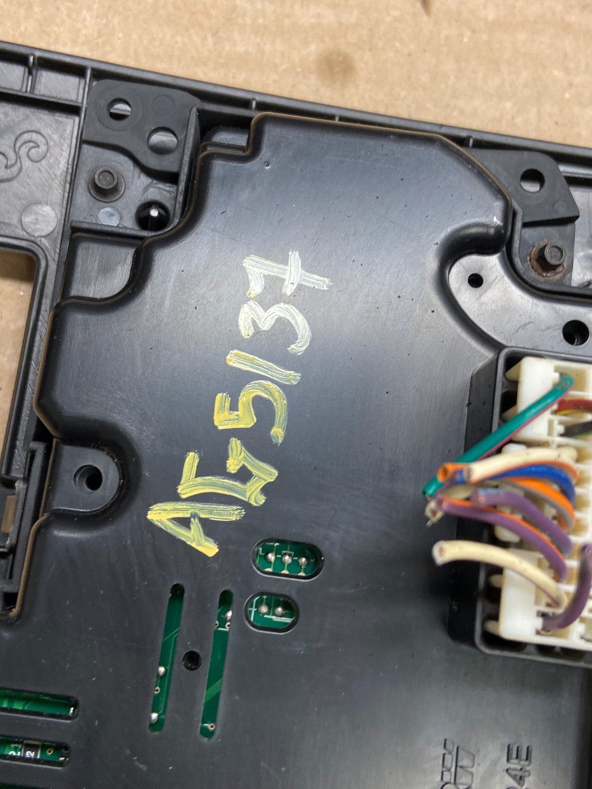 2008 to 2010 Chrysler 300 Dash Heater A/C Climate Control Radio Panel AG5137 DG7