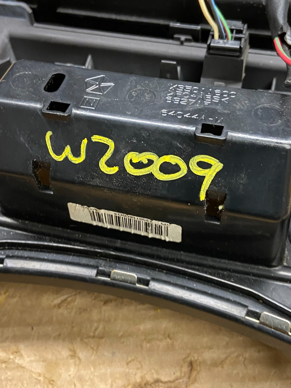 2008 to 2010 Jeep Grand Cherokee Center A/C Heater Climate Control OEM W2009 DG7